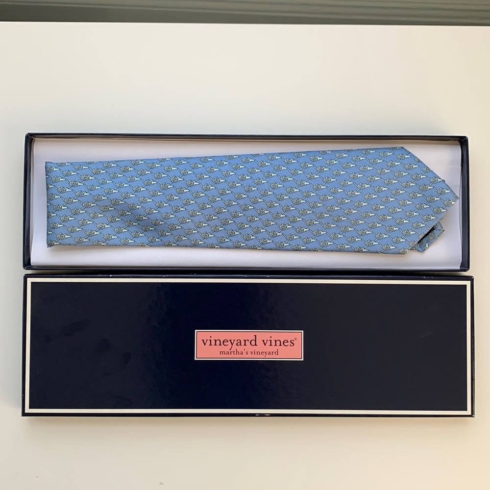 New- unused in box -Men’s nautical theme silk tie